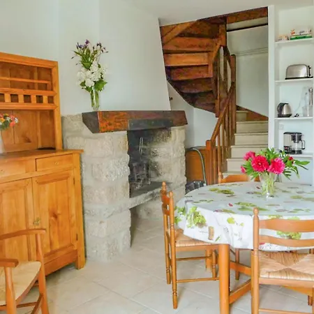 Le Aubrac, 4 Personnes Au Bacon Le Bacon